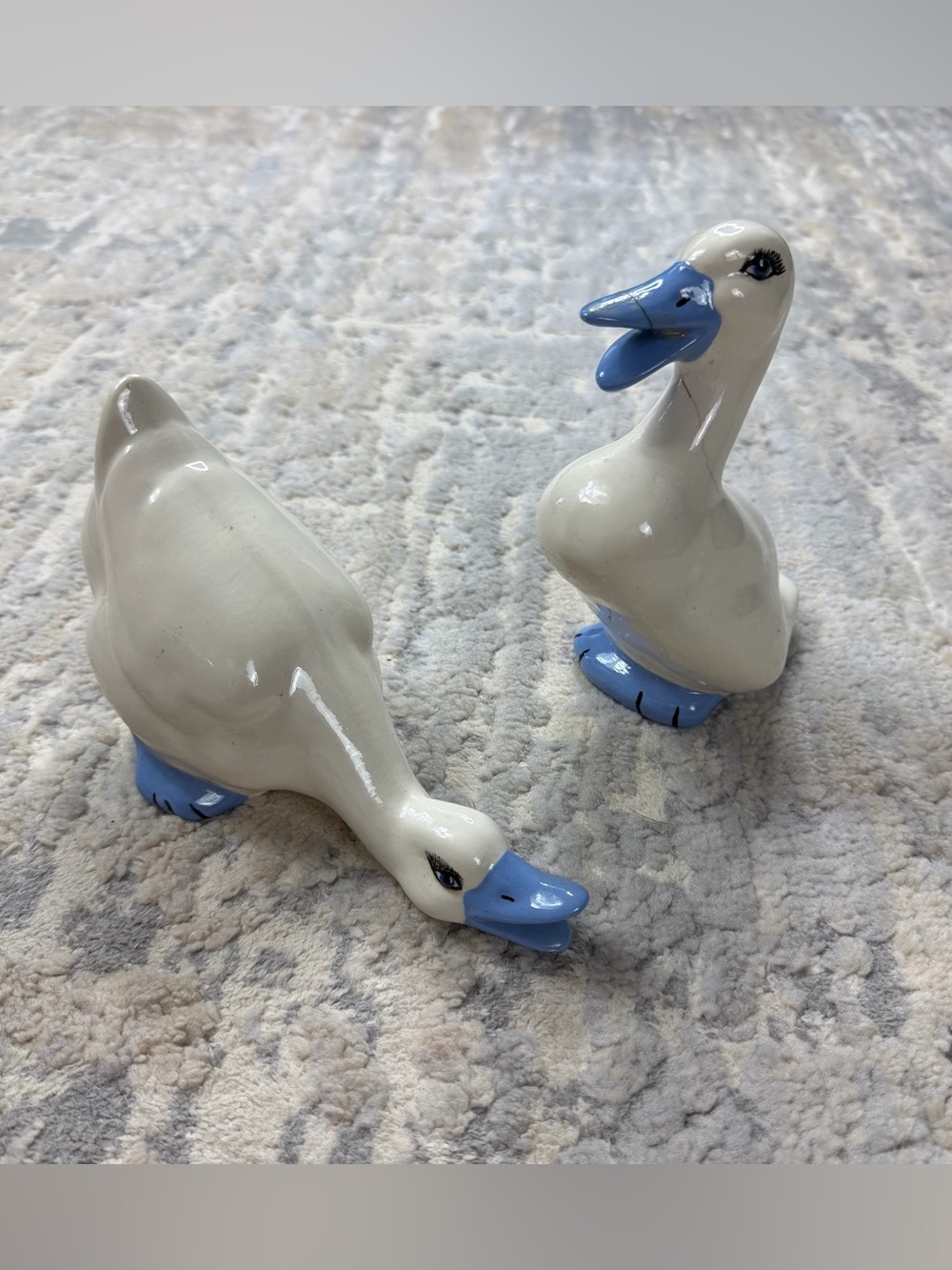 Vintage 1986 Set Blue White Country Ceramic Geese Ducks